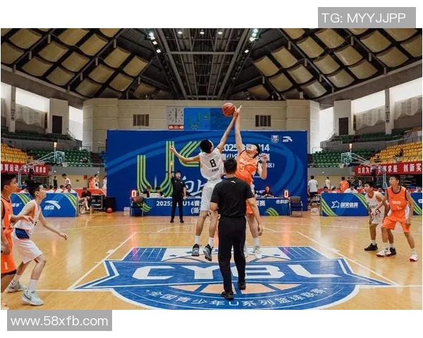 姚明亲临汉中助力篮球发展引领青少年热爱运动新风潮 姚明亲临汉中助力篮球发展引领青少年热爱运动新风潮